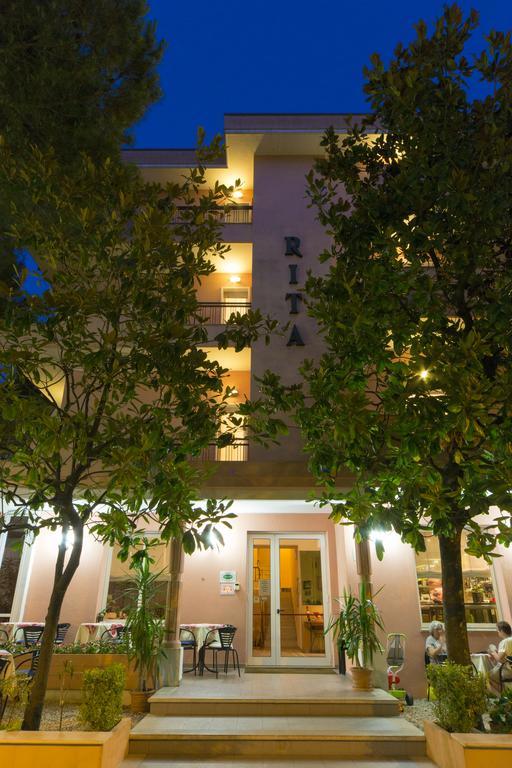 ריצ'יונה Hotel Rita מראה חיצוני תמונה